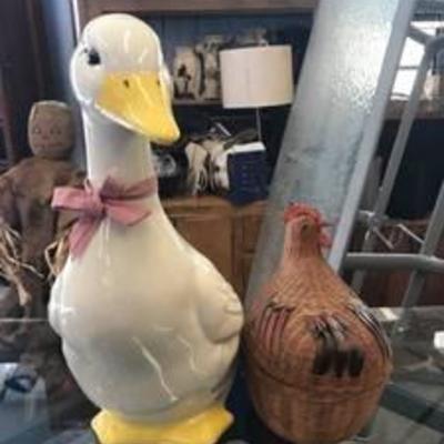 Ceramic Swan and Wooven Chicken Decor Lot