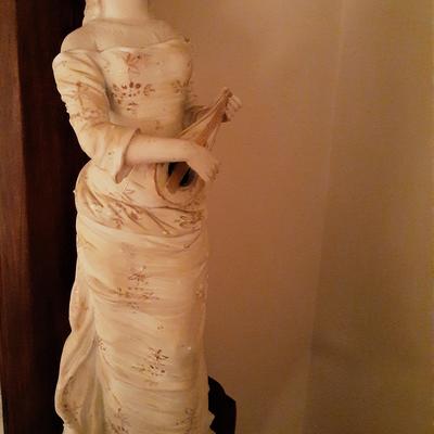 Victorian lady Figurine