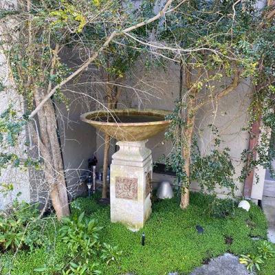 Garden decor