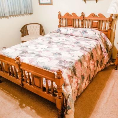 Full size Tell City bed, New Temper-pedic Adjustable mattress 