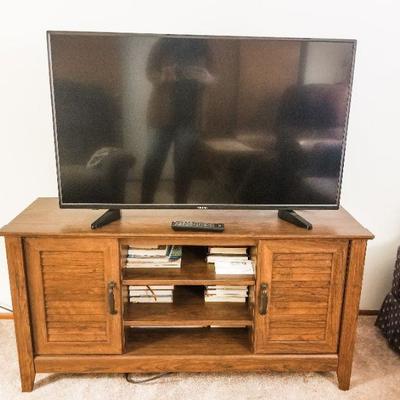 TV console, flatscreen tv