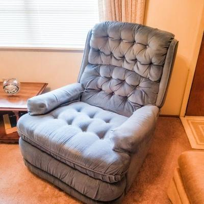 Vintage recliner 