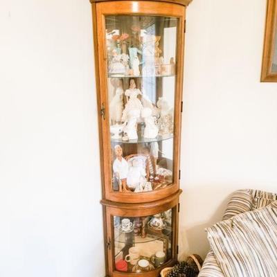 Corner curio cabinet