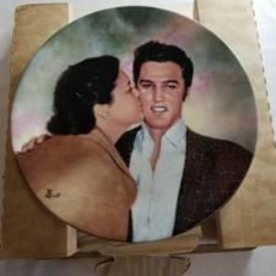 Plate Decor , Elvis And Gladys