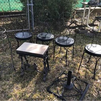 Assorted Patio Furniture
