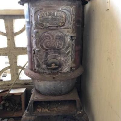 El Toro Oak Wood-Burning Stove