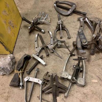 Assorted Gear Pullers