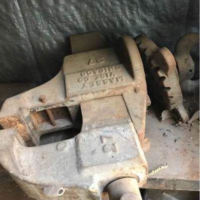 Heavy Duty Vise Company Made in Chicago