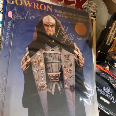 Star Trek
Autograph
Signature