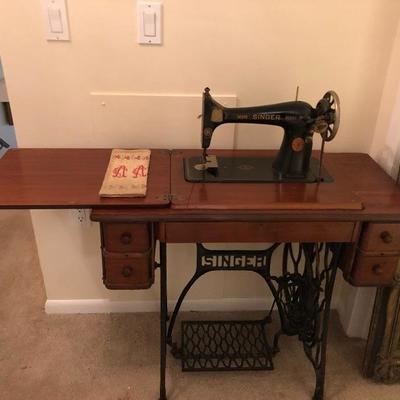 Antique Singer in Table Treadle Sewing Machine