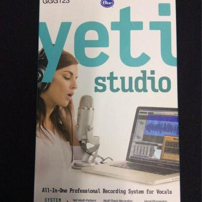 GGG123 BLUE Yeti Studio Multi-Pattern USB Mic System