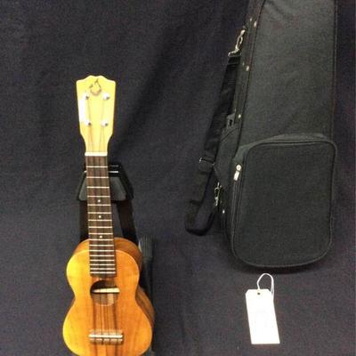 GGG057 G String Ukulele & Gig Bag