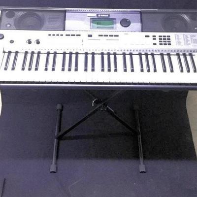 GGG064 Yamaha PSR-E443 Keyboard