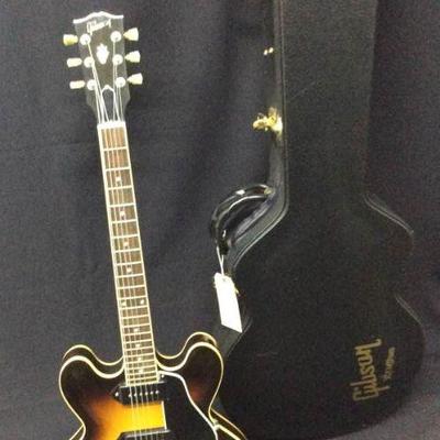 GGG021 Gibson ES-335 w/ P-90s Guitar & Hard Case