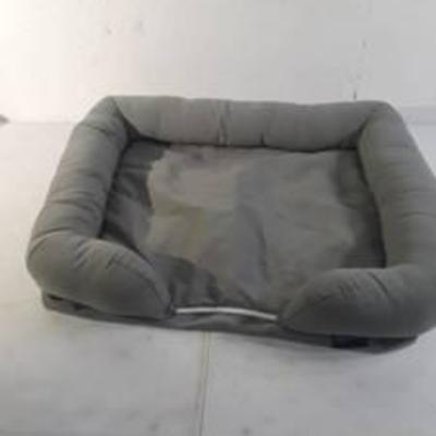 Amazon basic dog bed
