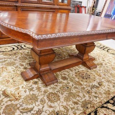 1043	HICKORY WHITE DINING TABLE. HAS 2 20 IN SKIRTED LEAVES
