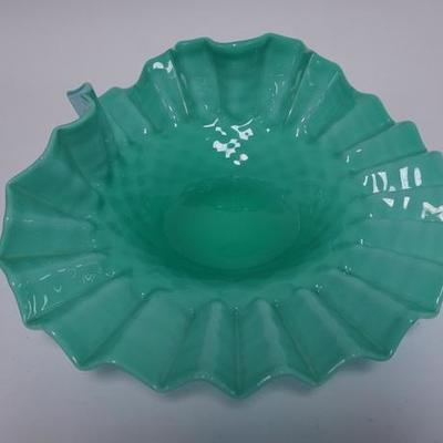 1057	DIAMOND QUILTED CASED GLASS BRIDES BOWL. PATTERN IS RAISED. CRIMPED RIM, POLISHED PONTIL. 13 1/4 IN X 12 7/8 IN
