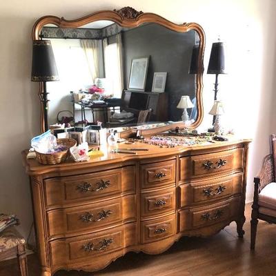 Burled Dresser w/beautiful Mirror - $125