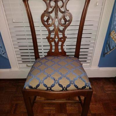 10 Henredon Chippendale Dining Chairs.  2 with arms
