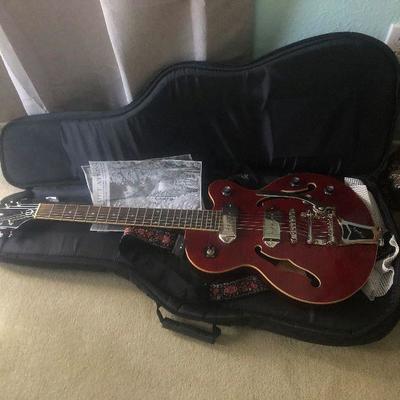 Includes all accessories, includes table
 Epiphohe guitar/stand	$780.00
