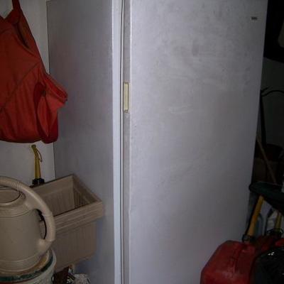 Upright freezer