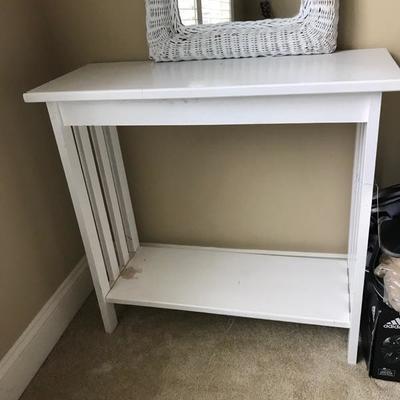 Table $25 "as is"
32 X 13 X 30"