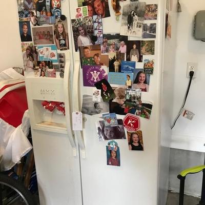 GE refrigerator/freezer $25 needs repair
