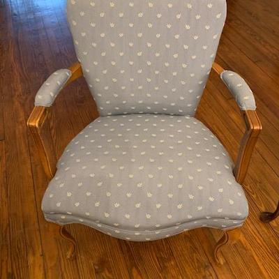 ADORABLE BLUE AND WHITE ANTIQUE ARM CHAIR $80