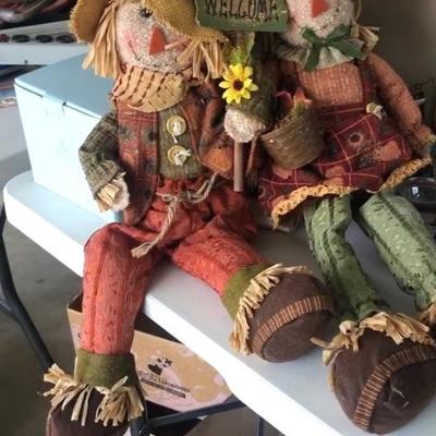 Two adorable soft decorated dolls ! $10 