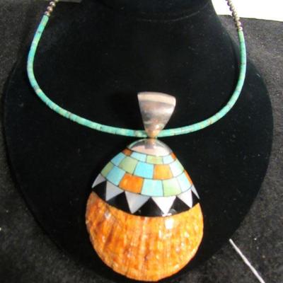 Zuni Indian Oyster Shell Pendant Necklace
