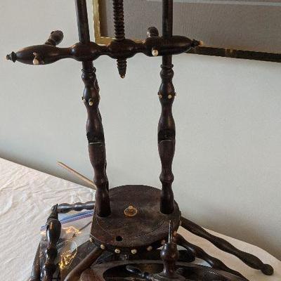 Antique Spinning Wheel. I do not know how to put it together. Does not look broken anywhere 