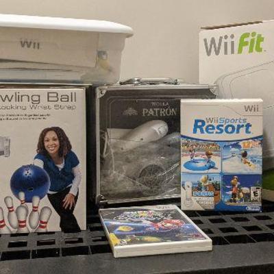 Wii console and games 