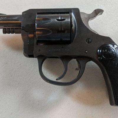 H&R Model 929 22 cal revolver 