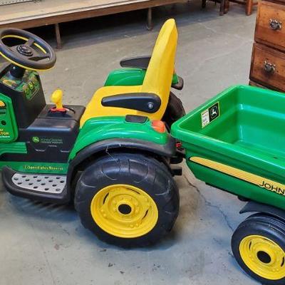 Childs John Deere Tractor & Cart