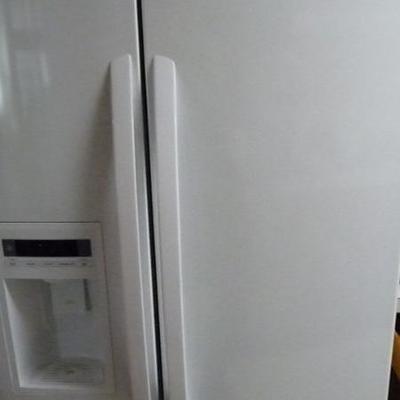 LG 2011 Refrigerator