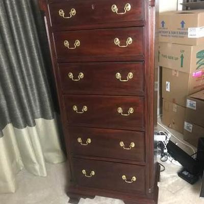 Henkel Harris Jewelry / Lingerie Chest