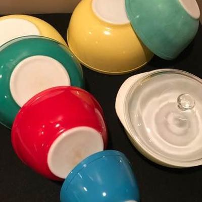Vintage Pyrex Bowls & Casserole