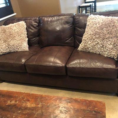 Thomasville leather sofas in excellent condition.