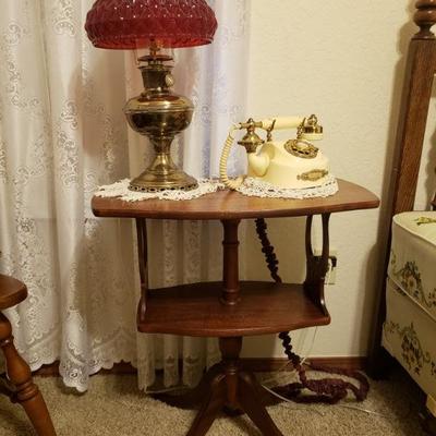 VINTAGE ALADDIN 12 LAMP WITH RUBY RUFFLED QUILTED SHADE $75