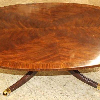 Burl Mahogany â€œDrexel Furnitureâ€ Inlaid and Banded Oval Coffee Table 