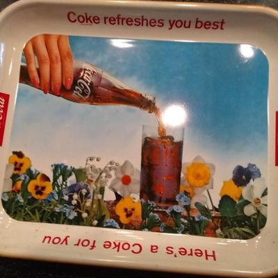 30 Coca-Cola trays
