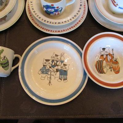 Mid century Arabia of Finland plate sets