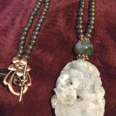 MLC125 Dragon Pendant Beaded Necklace