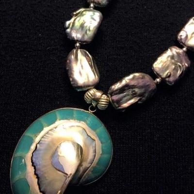 MLC042 Nautilus Shell & Freshwater Pearl Necklace