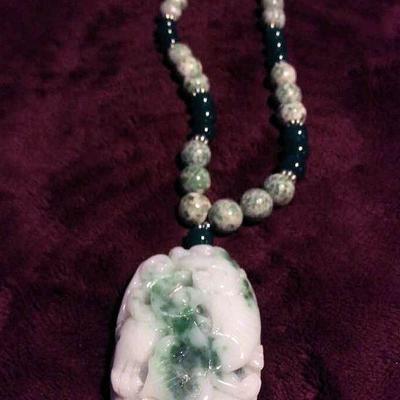 MLC171 Spinach Green Jade Pendant Necklace