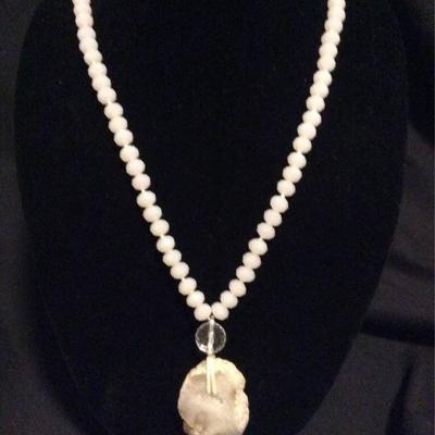 MLC091 Natural ''Druzi'' Crystal Necklace