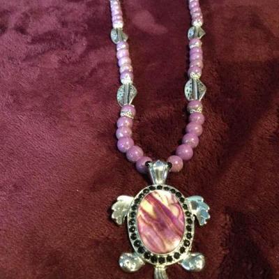 MLC130 Turtle Pendant Beaded Necklace