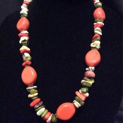 MLC106 Antique Lucite Beads Necklace