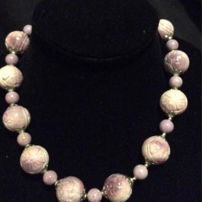 MLC098 Large Lavender Jade Carved Beads Necklace