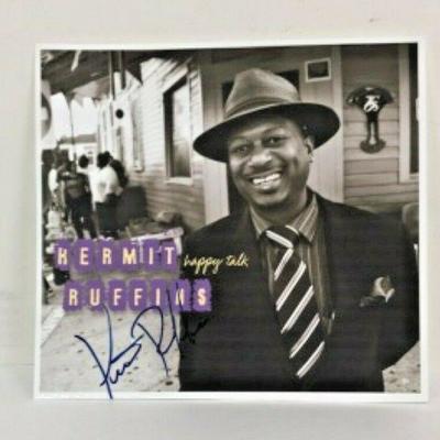 https://www.ebay.com/itm/123952007912 WY3012: KERMIT RUFFINS SIGNED PRINTED PHOTO UNFRAMED